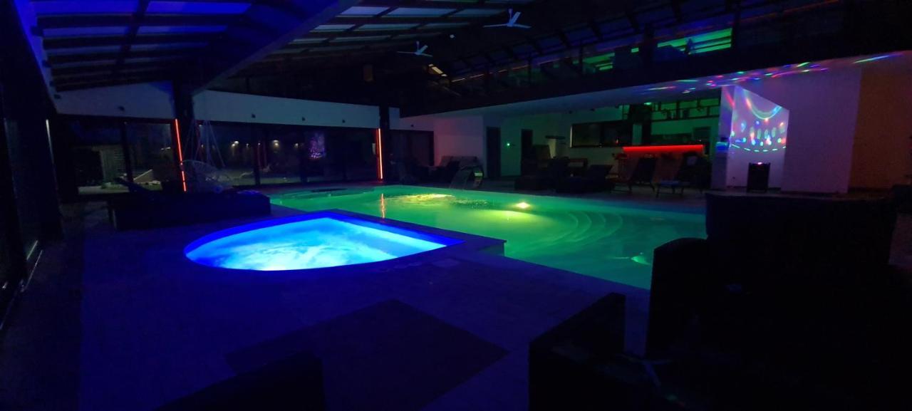 Maiden Water Resort サラエヴォ エクステリア 写真